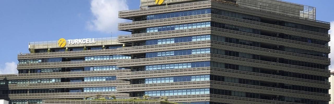 turkcell-magazalarini-donusturuyor