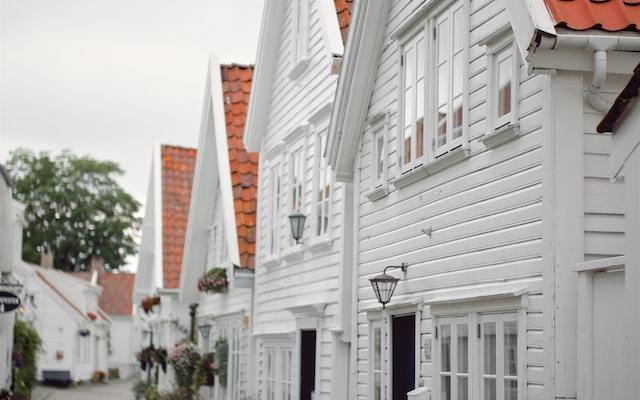 Norveç Ahşap Evleri ve Sokak